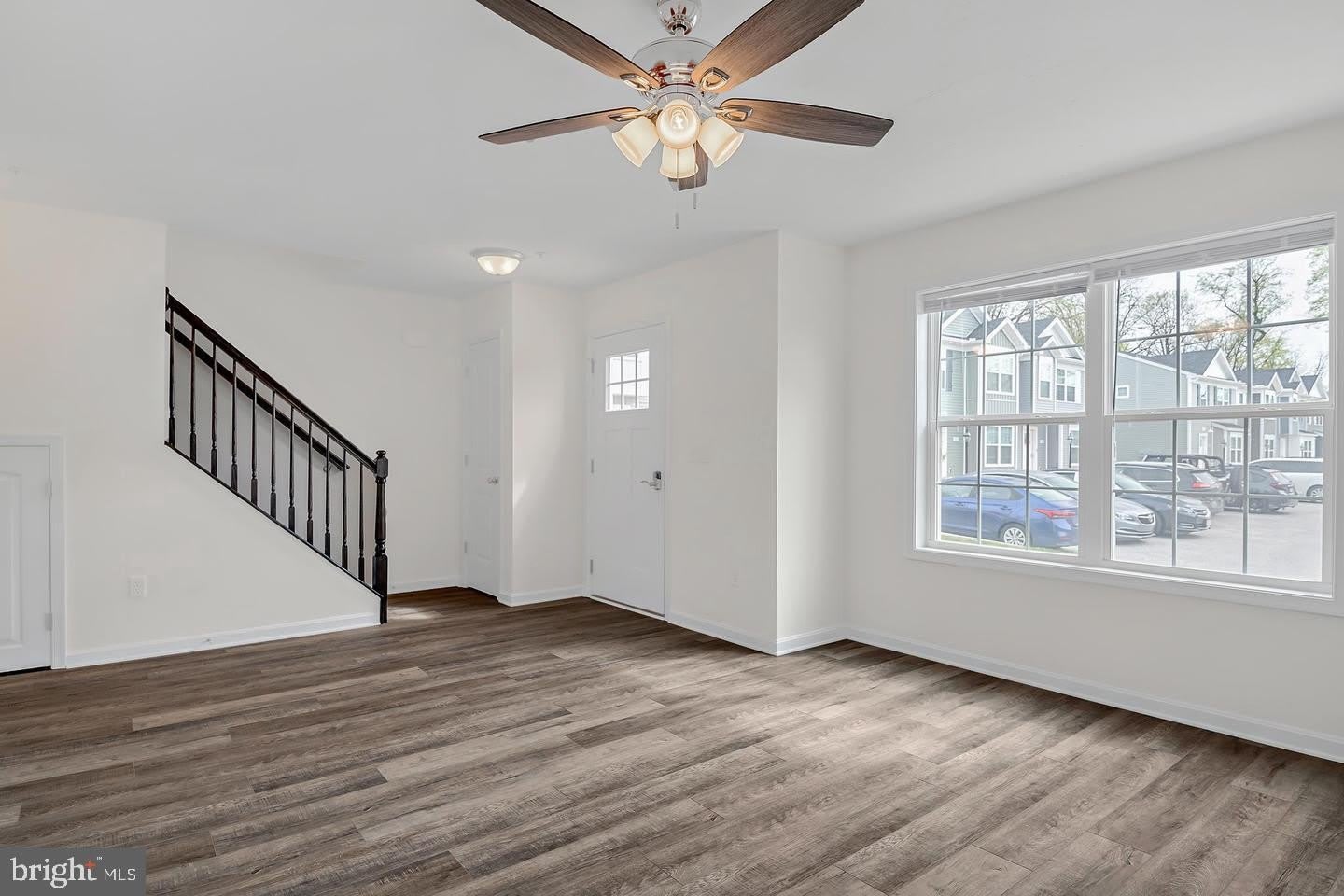 260 BEECHWOOD WAY – photo 2