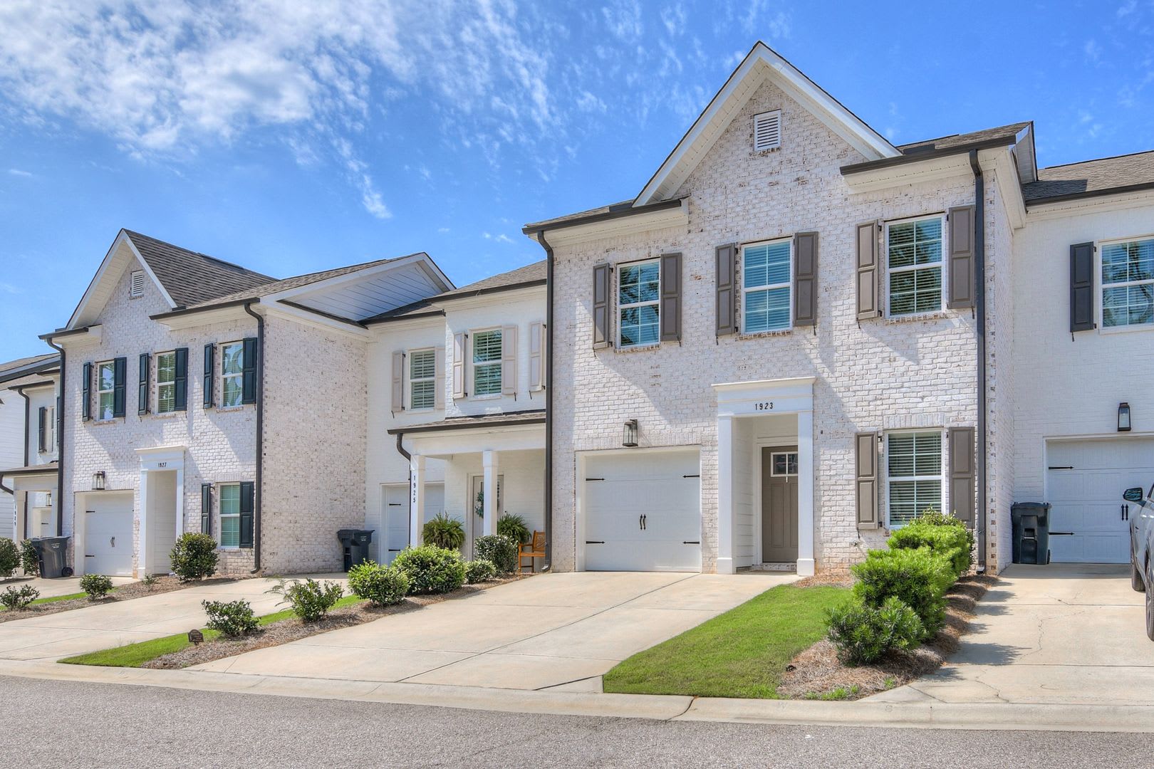 Luxury Townhome! – photo 3