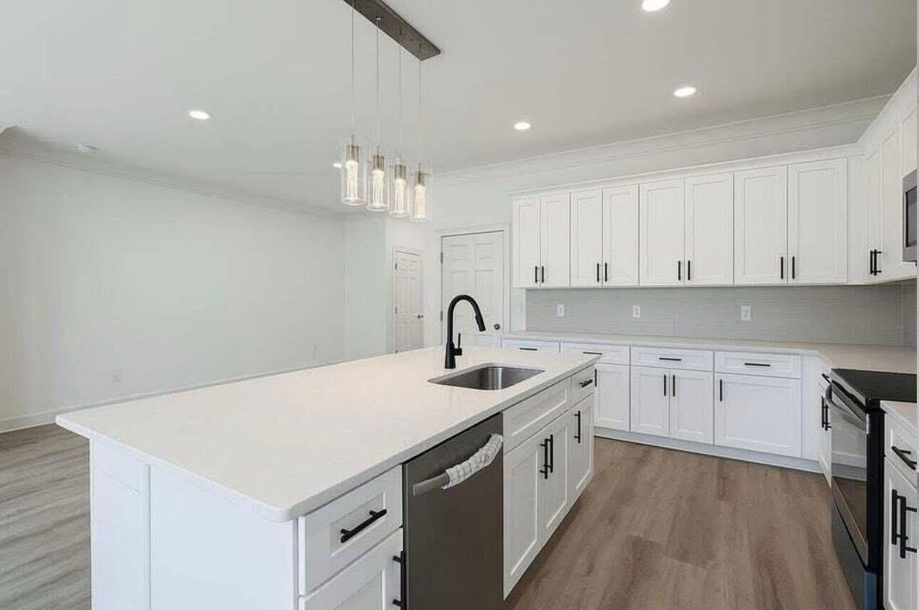 1904 Gumwood Boulevard – photo 4