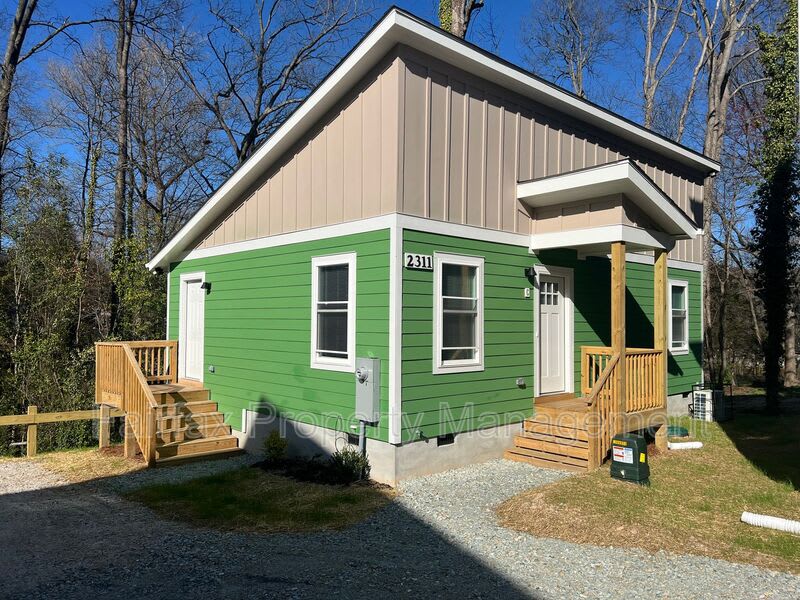 2311 Owen St – photo 1