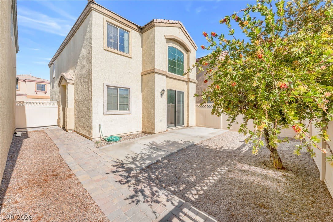 6434 Buttercup Creek Street – photo 2