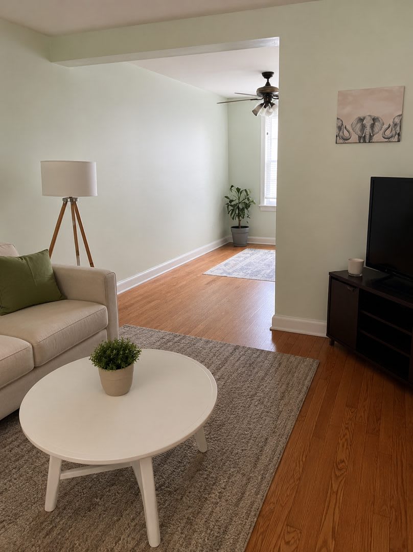 Charming 2BD/1BA Townhome with Parking Pad in Parkville, MD! – photo 3