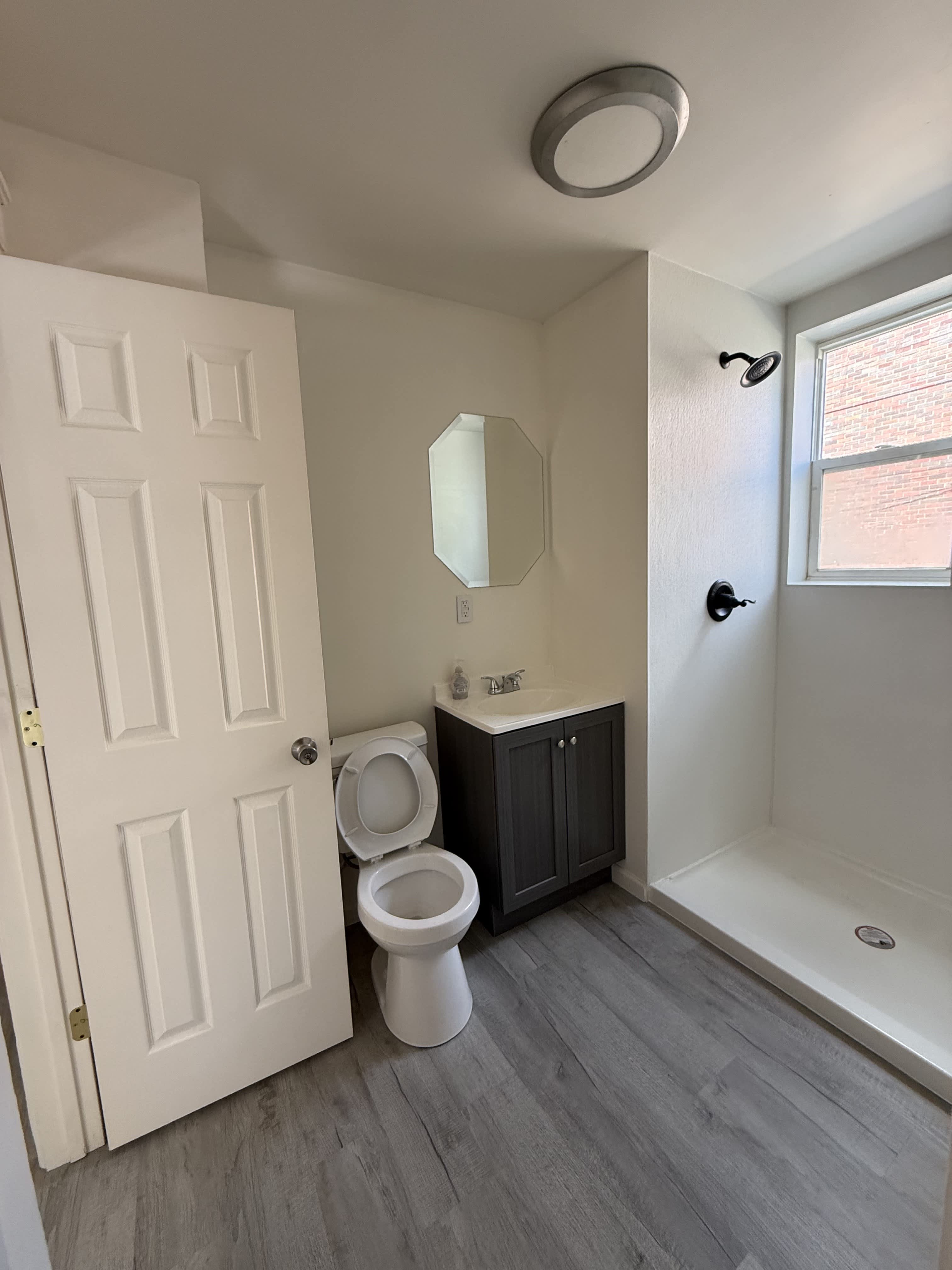 910 18th Avenue – photo 1