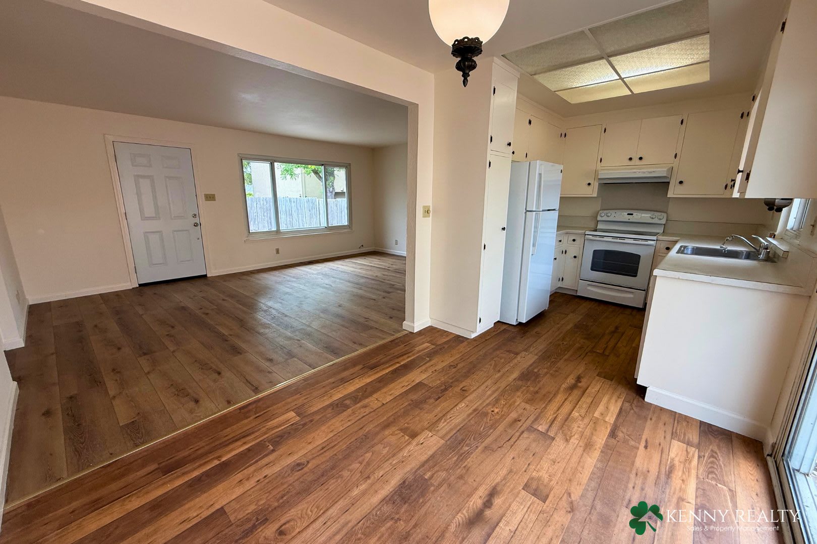 Spacious 3Br 2Ba Duplex Home In Millbrae With Private Yard 2 Car Garage – photo 5