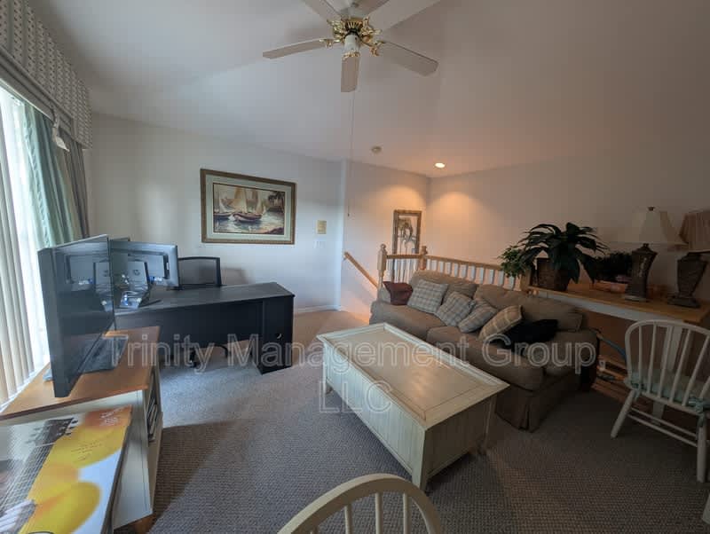 10812 Deerberry Drive – photo 4