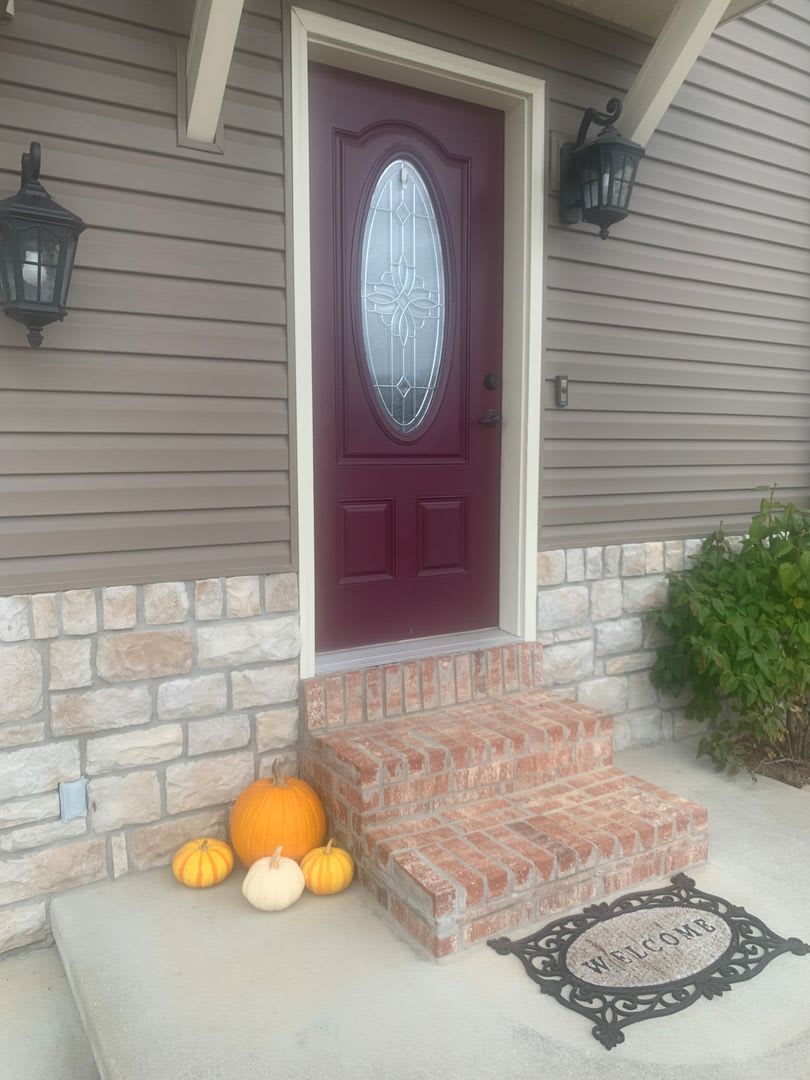 120 Mary Catherine St – photo 2