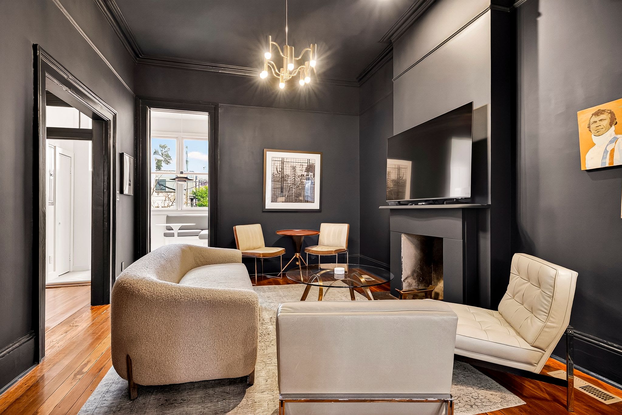 313 W Bolton St – photo 2