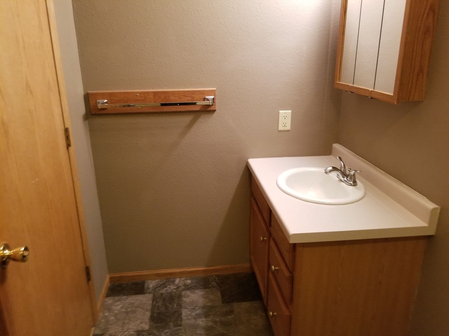1403 Glenview Lane – photo 4