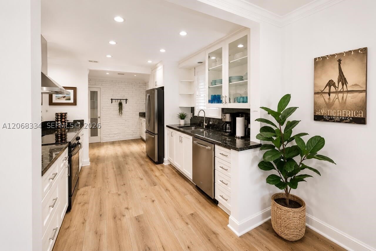 1313 Madison St – photo 4