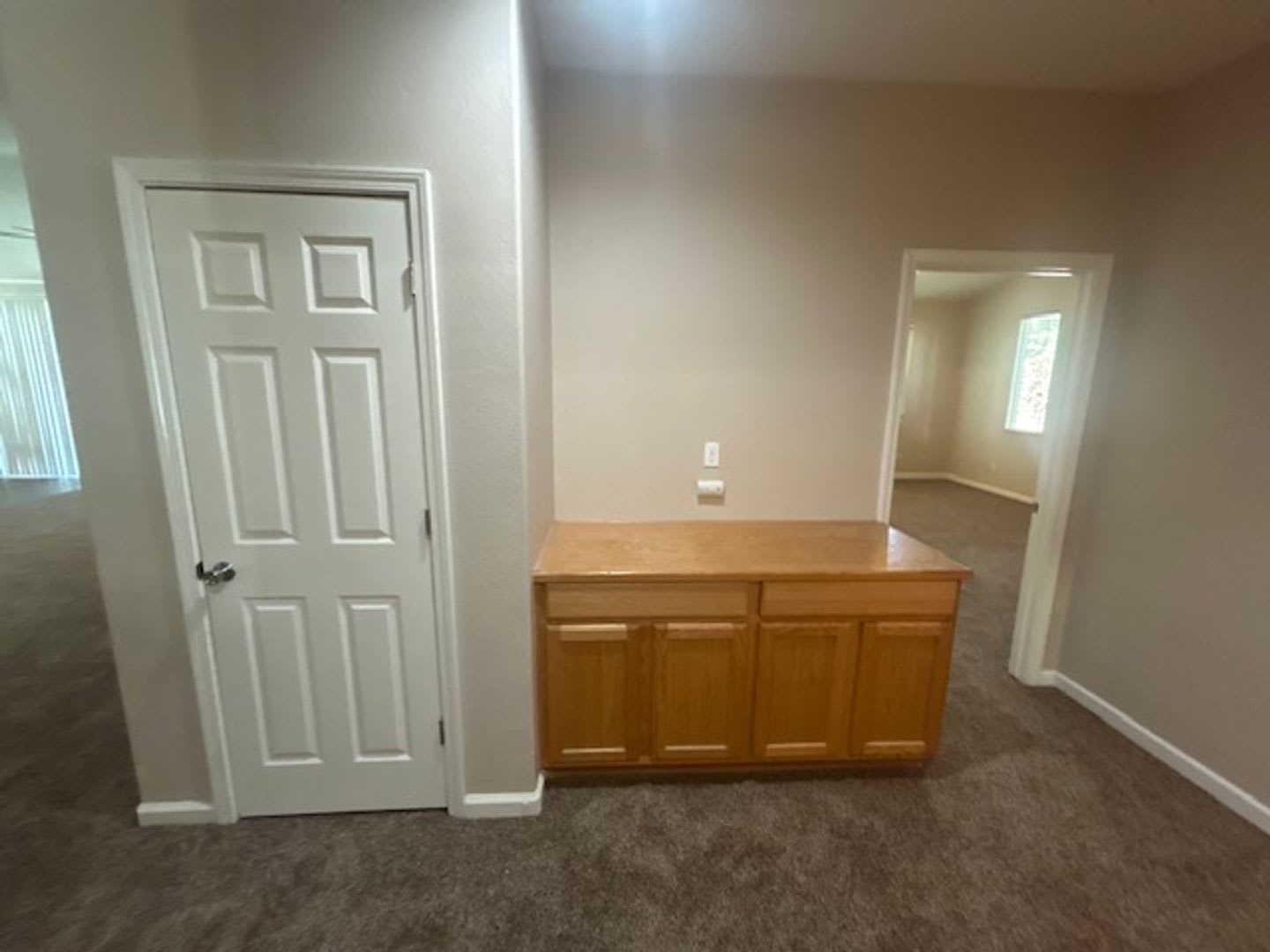 4 Bedroom 2.5 Bathroom in SW Visalia!! – photo 4