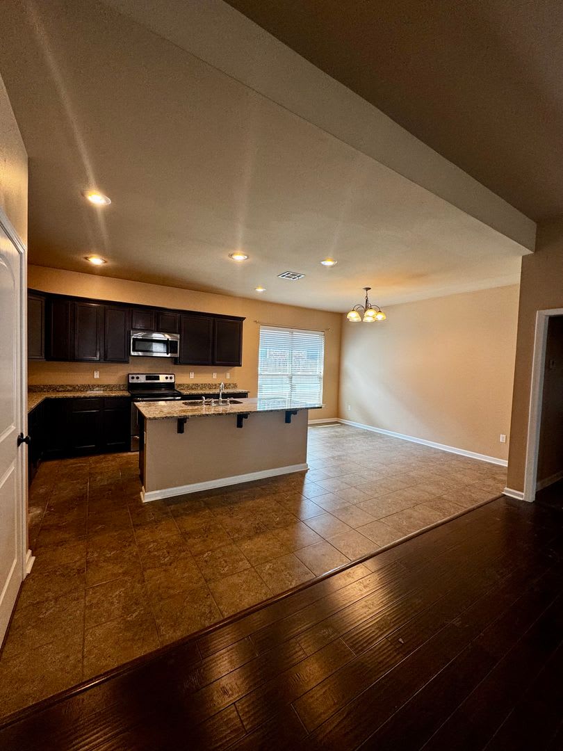 3Bd 2Ba House For Lease In Magnolia Lakes Close To Lsu – photo 3