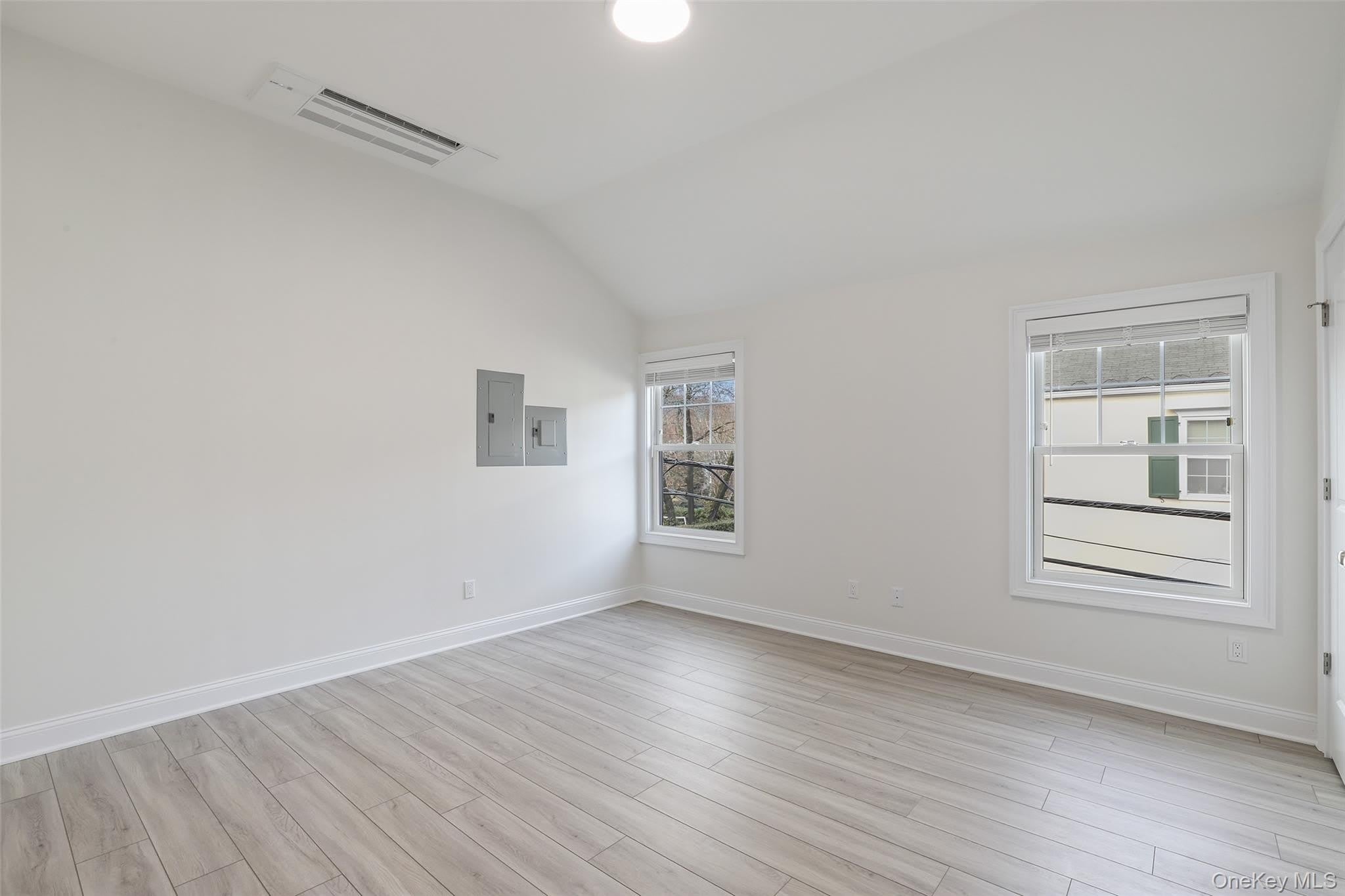 225 Katonah Avenue – photo 5