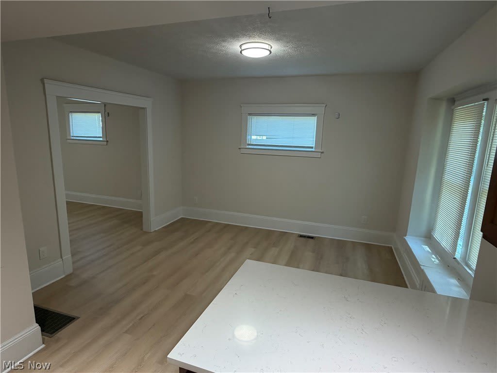 10524 Lee Avenue – photo 5