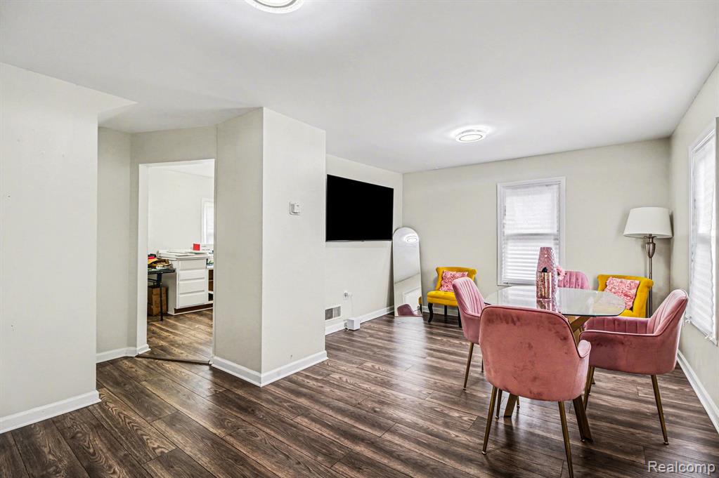 20118 Moenart Street – photo 2