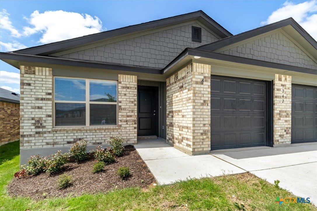 1242 Lehmann Drive – photo 2