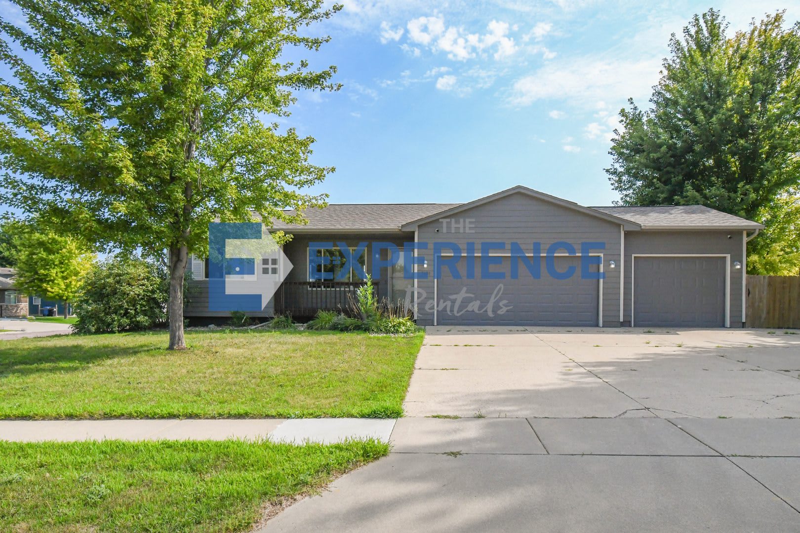 Spacious Ranch Home with 3-Car Garage, Finished Basement & Fenced Yard! – photo 1