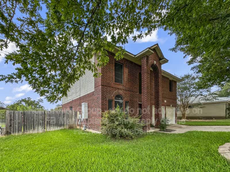 2007 Chaparral Dr – photo 2