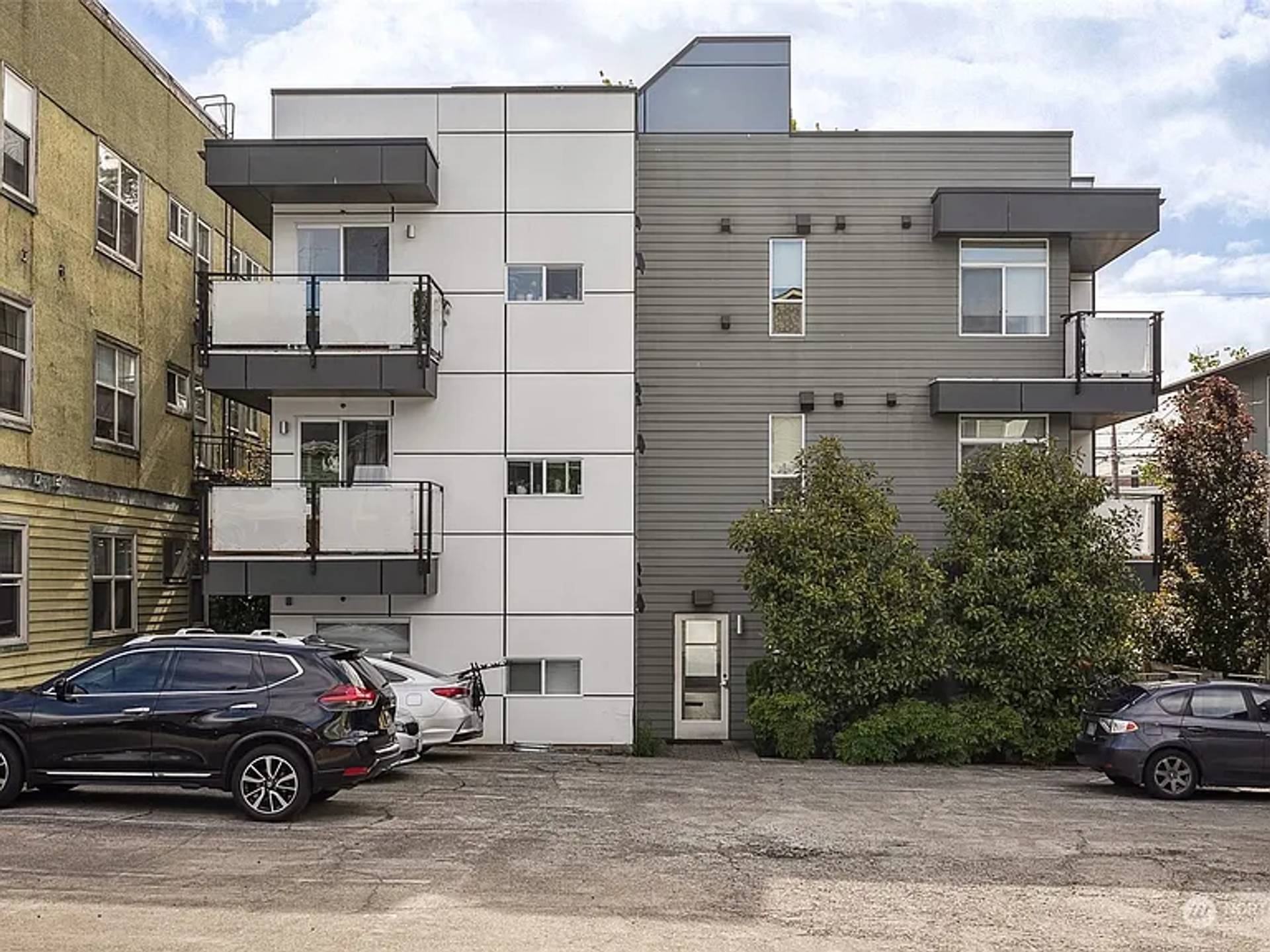 Junior Apartments – photo 4