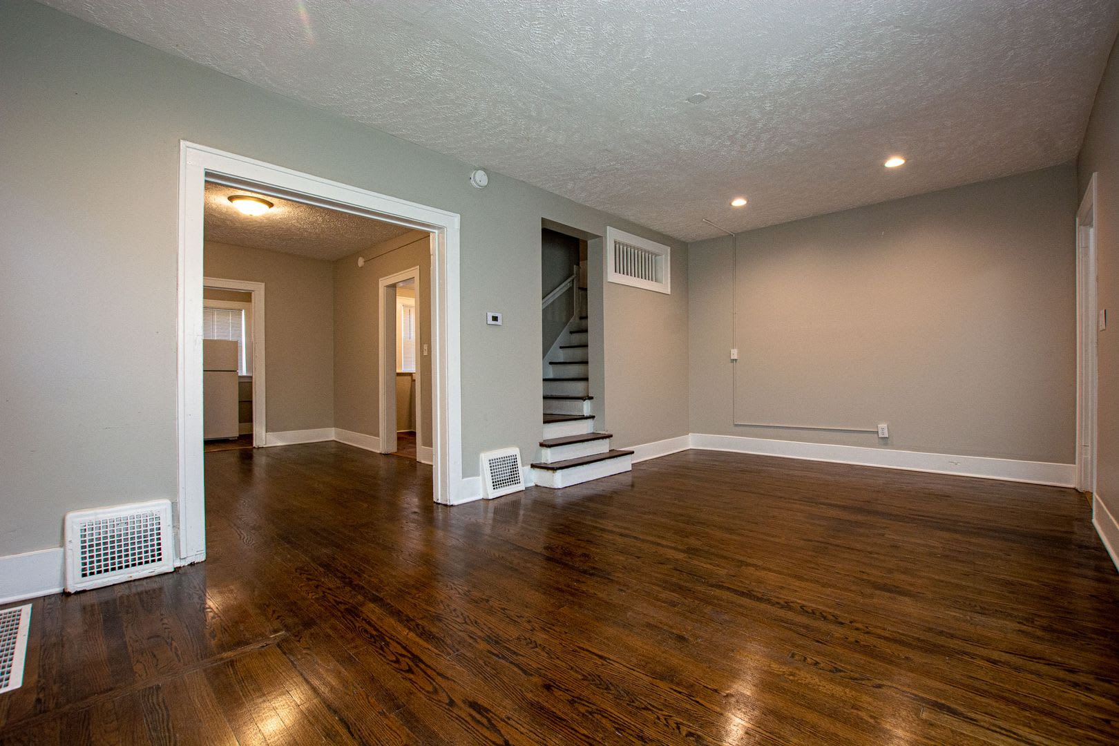 3 Bedroom Rental – photo 2