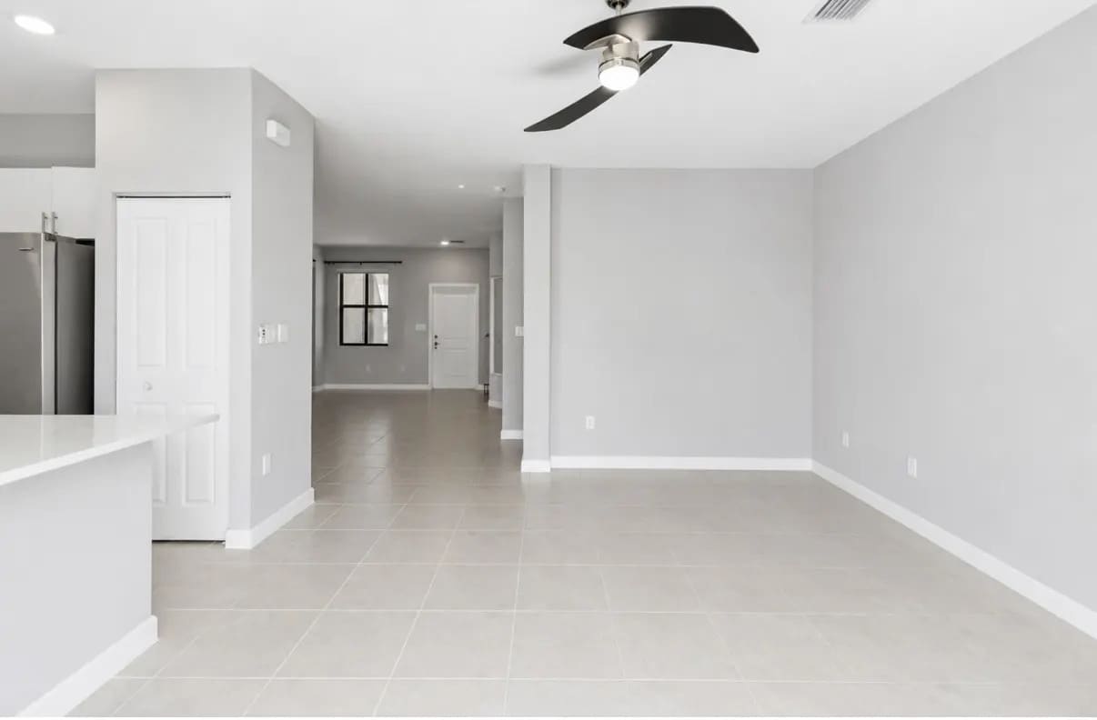20478 Nw 4Th Ave – photo 3