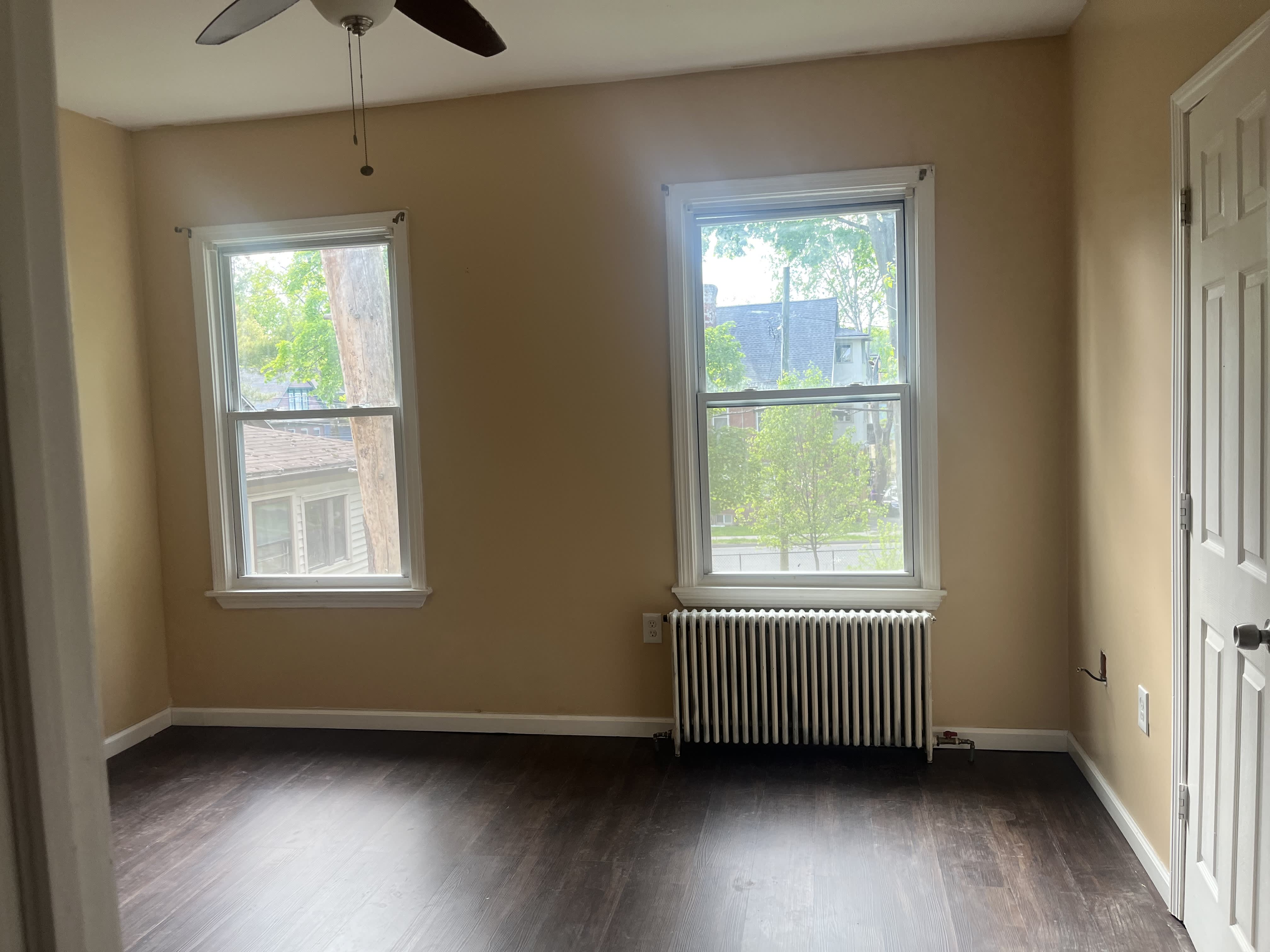 497 Edgewood St – photo 2