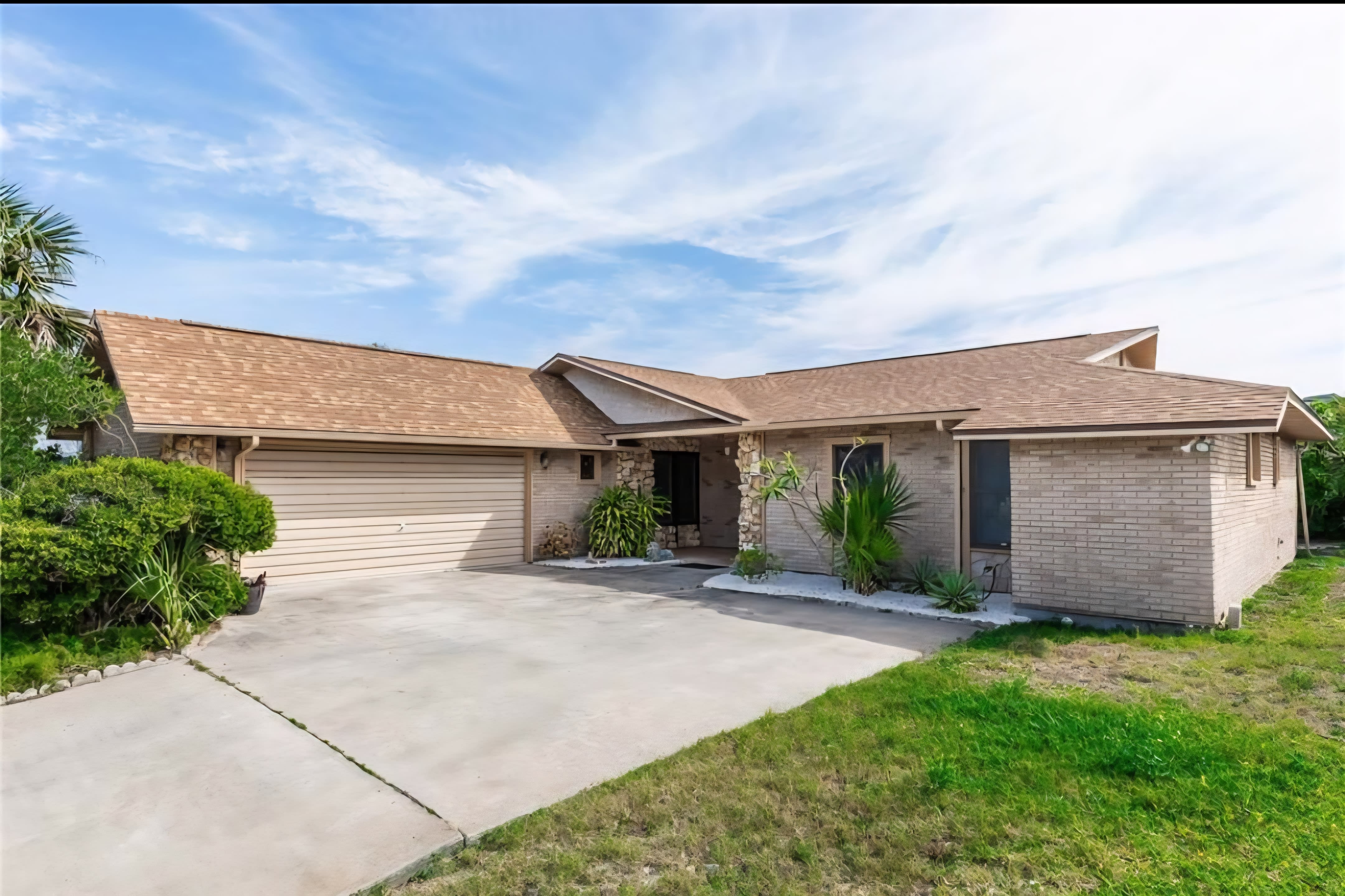 4431 Doris Drive – photo 2