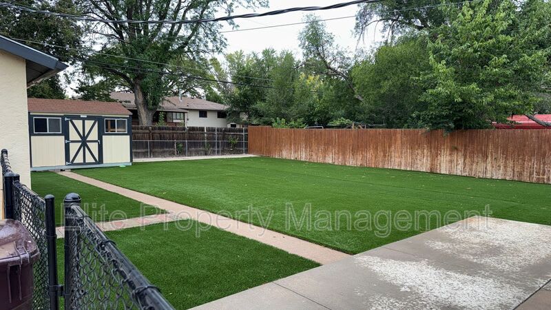 17 Duke St. – photo 2