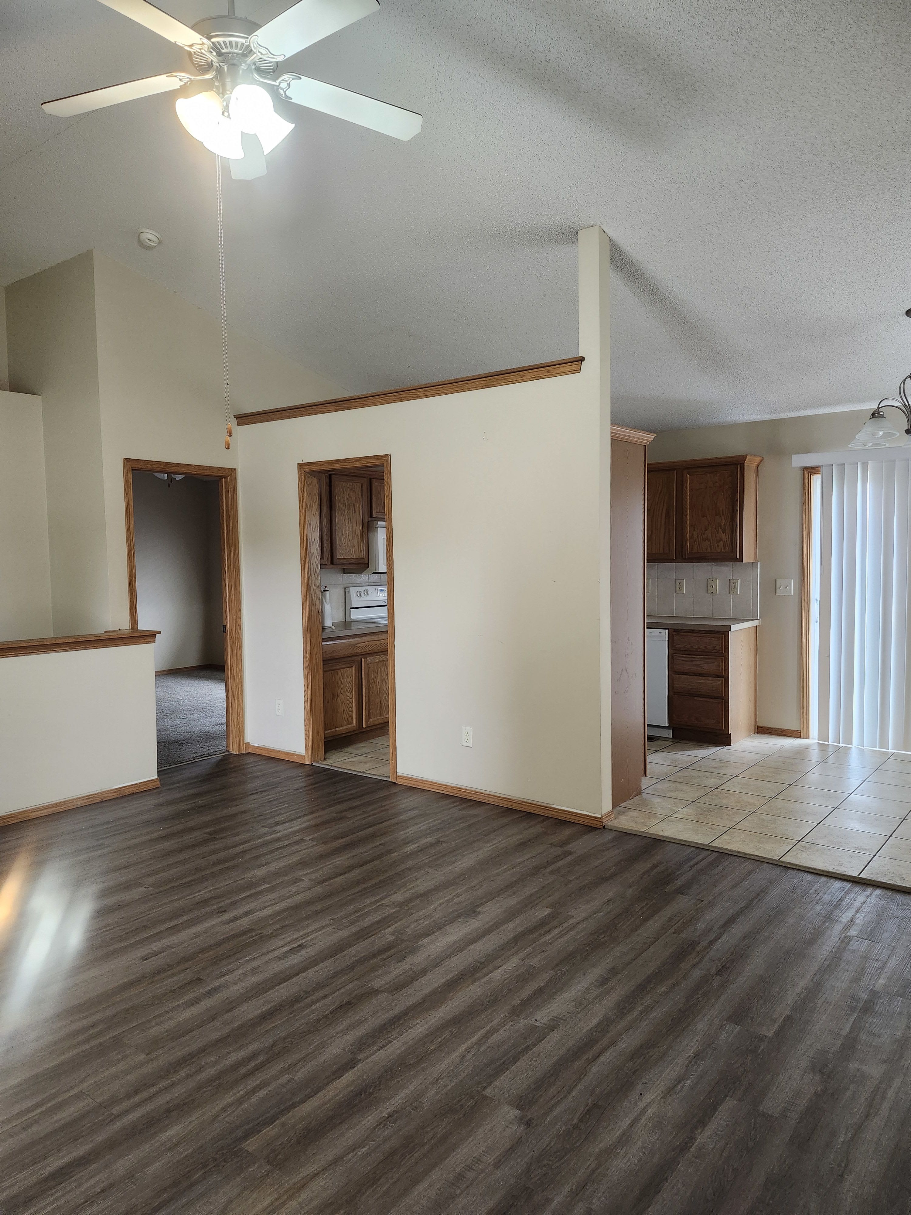 6204 E Ironhorse St – photo 3