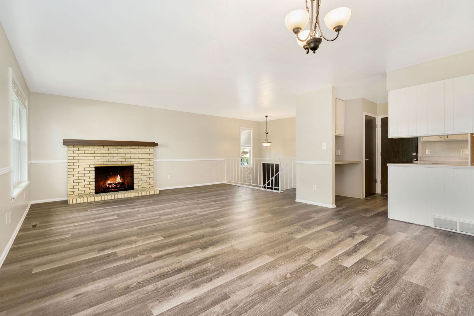 Freshly Updated 4 Bedroom Home – photo 5