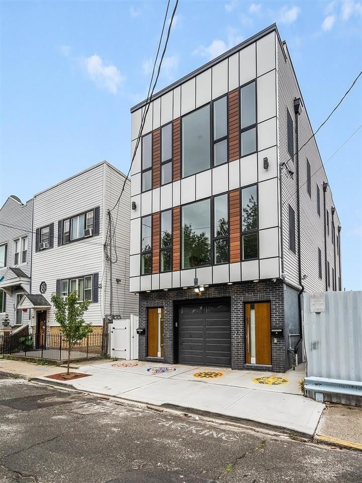 125 COLLARD ST – photo 1