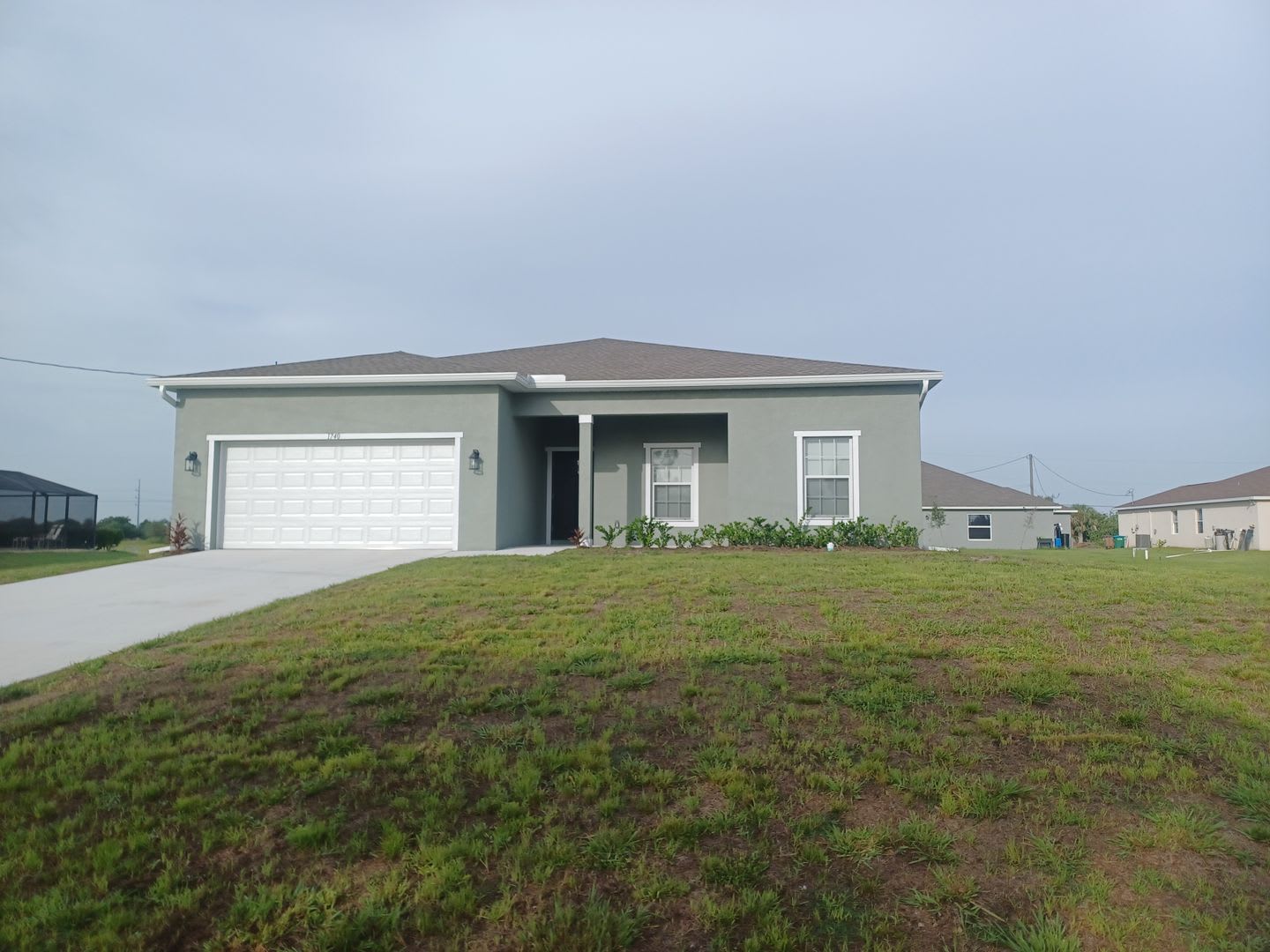 4/2 Single Family Home – photo 1