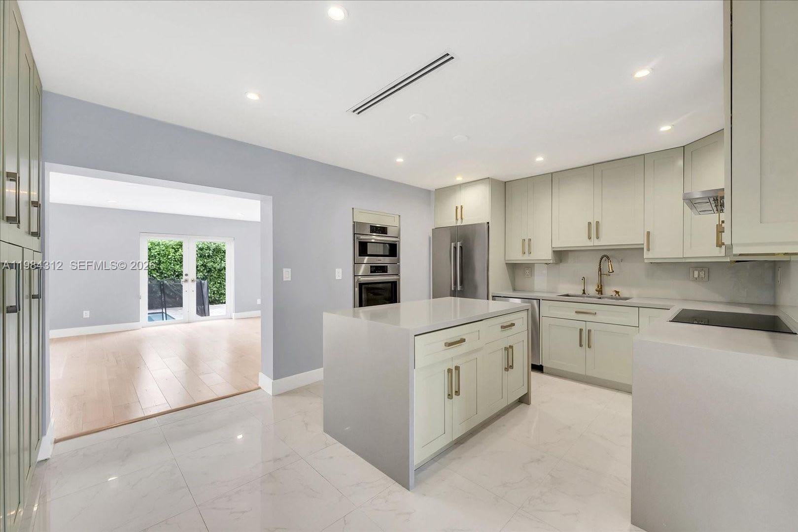 10330 SW 51st Street, Miami, FL 33165 – photo 5