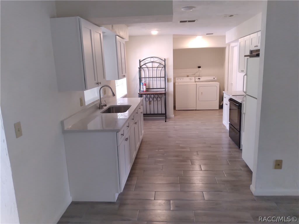 230 S Fillmore Street – photo 5