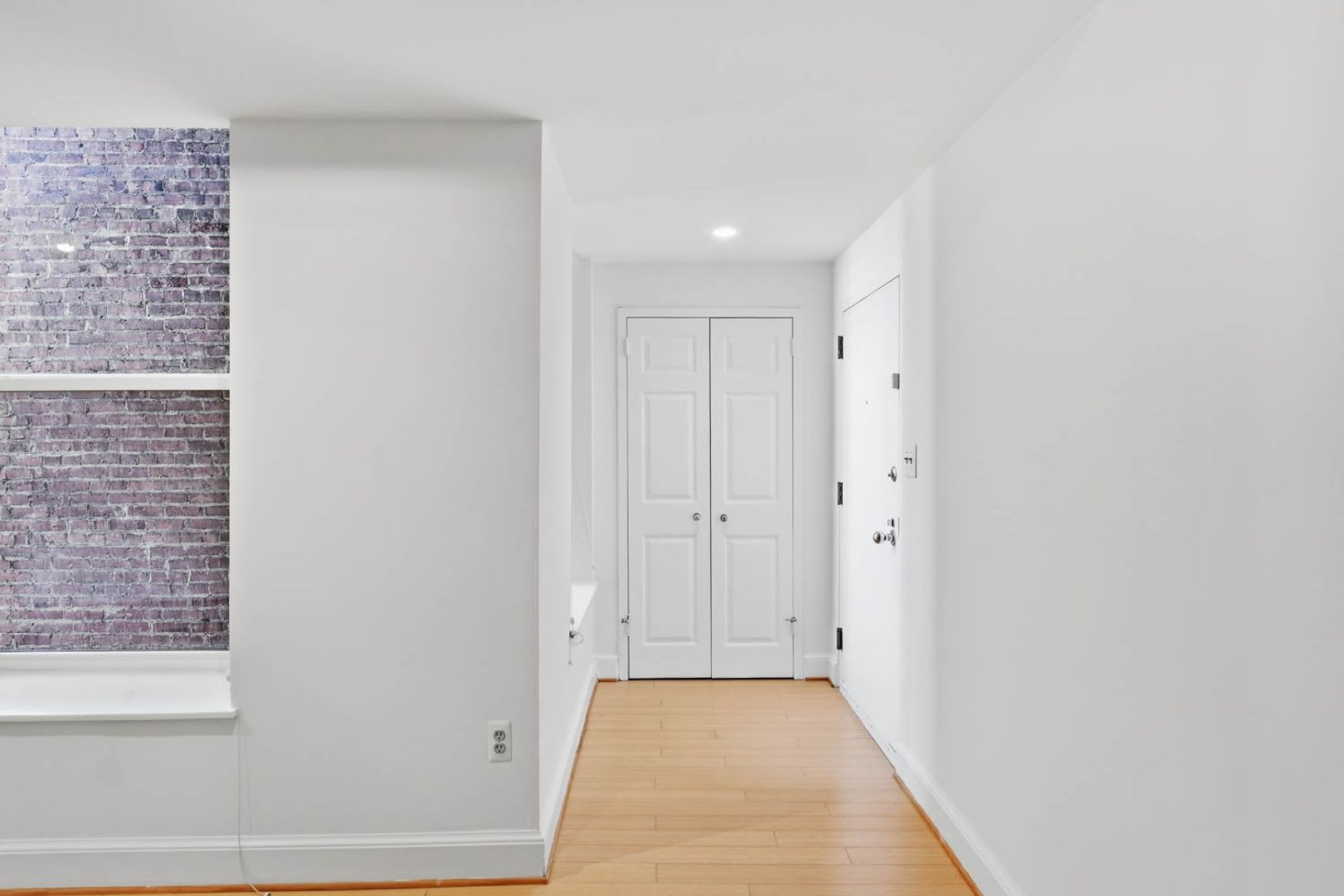 Logan Circle Condo – photo 1