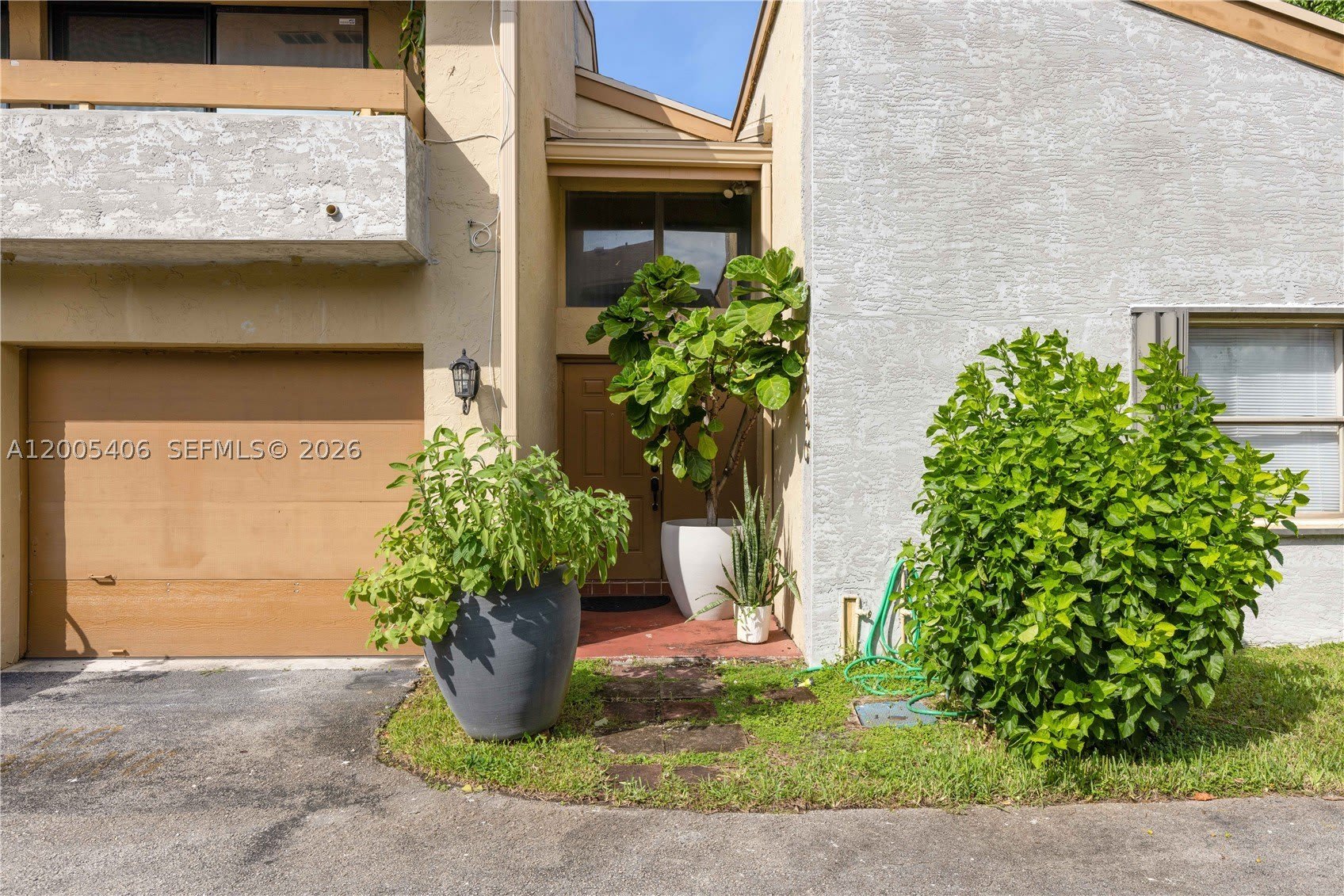 8390 N Missionwood Cir – photo 2