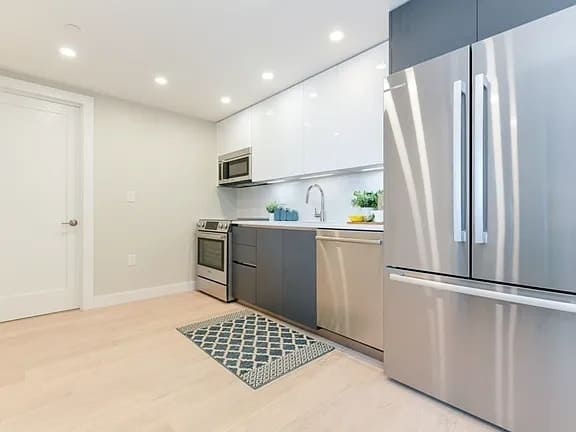 932 Broadway – photo 5