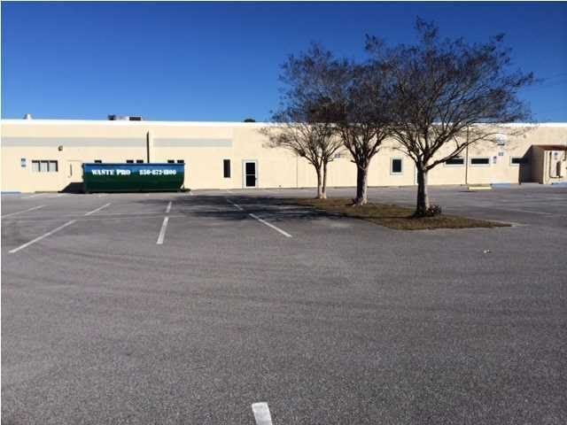 703 W 15th Street – photo 2
