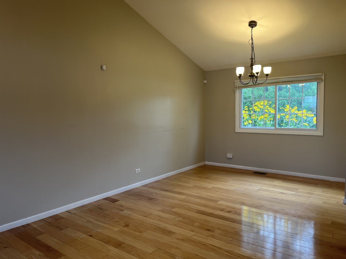 1208 Duke Court – photo 2