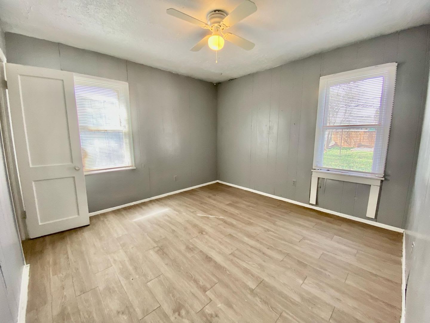 Handyman Special 0 First Month S Rent You Fix You Save Big Ext 2 – photo 2