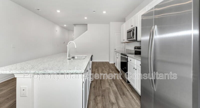 217 Bay Pine Dr – photo 3