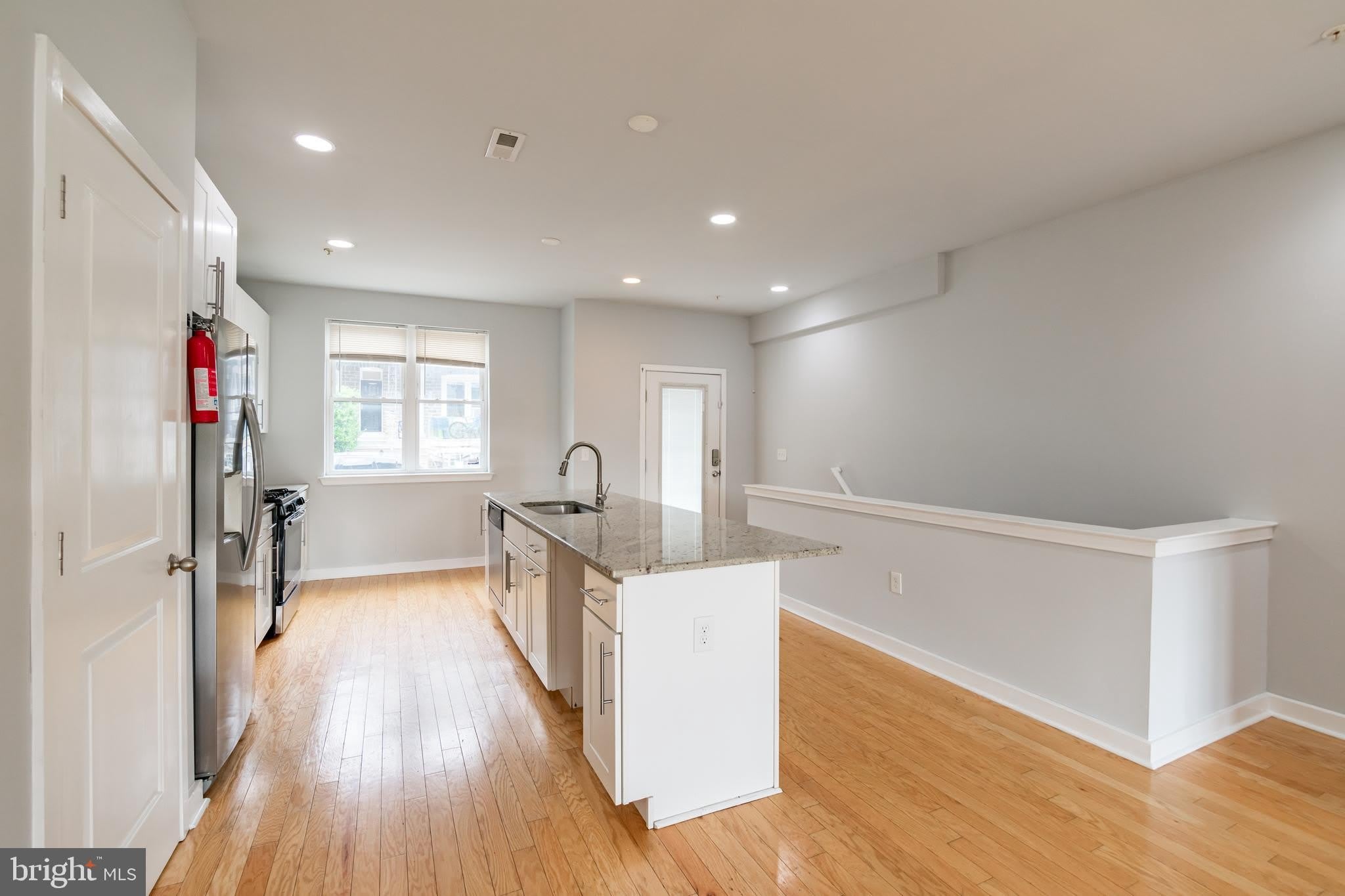 4124 TOWER Street – photo 3