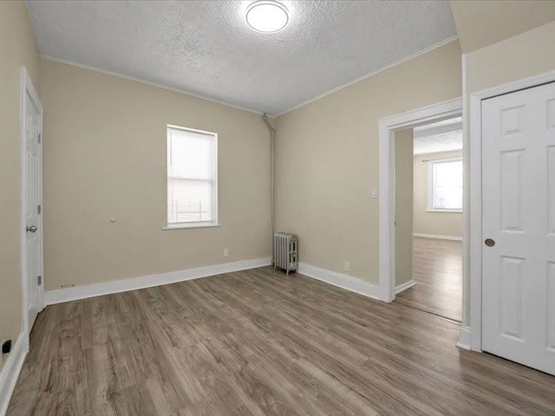 2741 Stillwell Avenue – photo 5