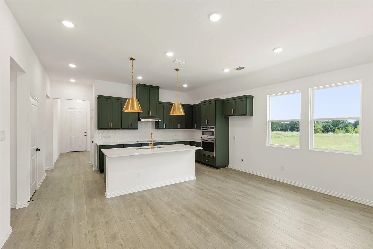 2121 Williams Road – photo 3