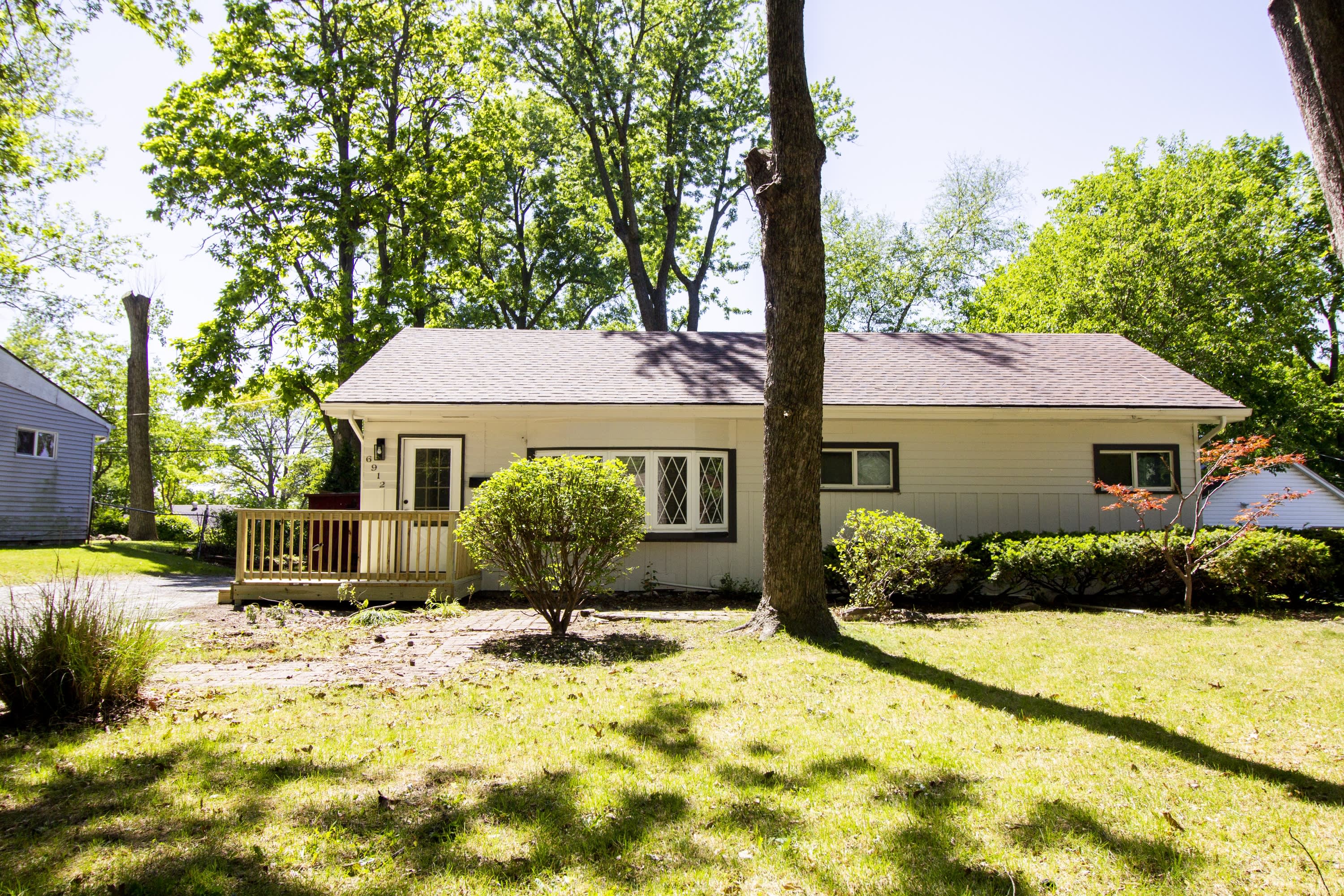 6912 North Harrison Street – photo 2