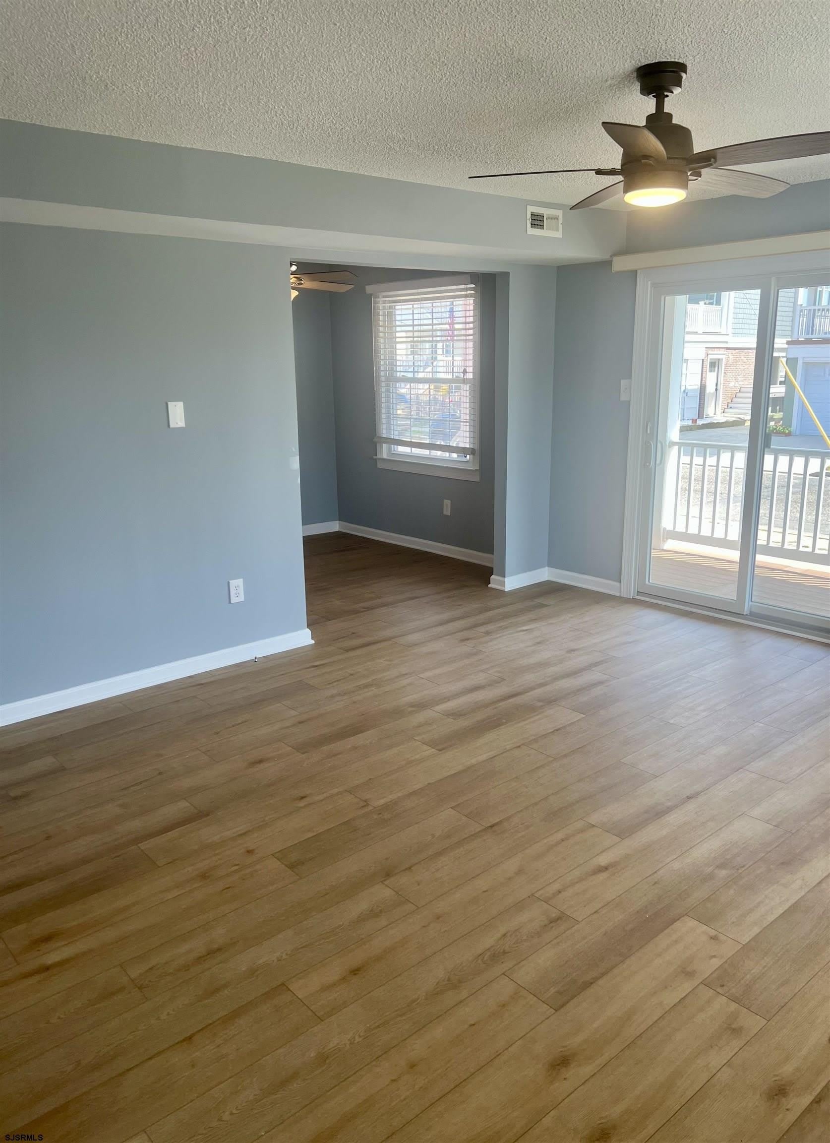 5401 Edgewater Ave – photo 2