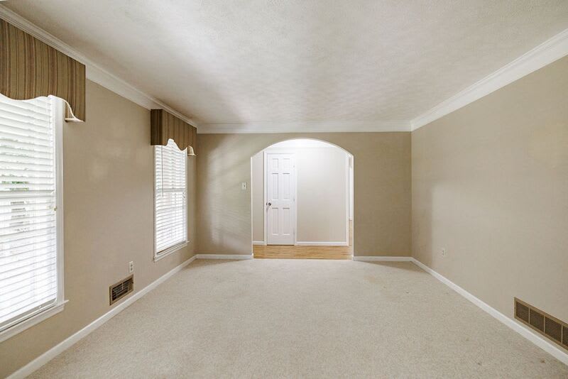 1110 Maple Cir – photo 4