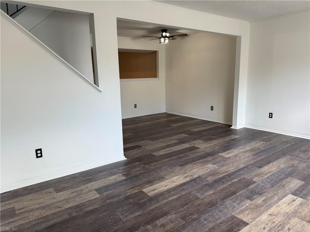5305 Leicester Court – photo 3