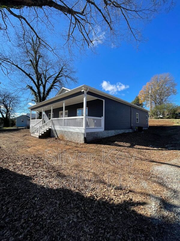 402 Ingleside Avenue – photo 4
