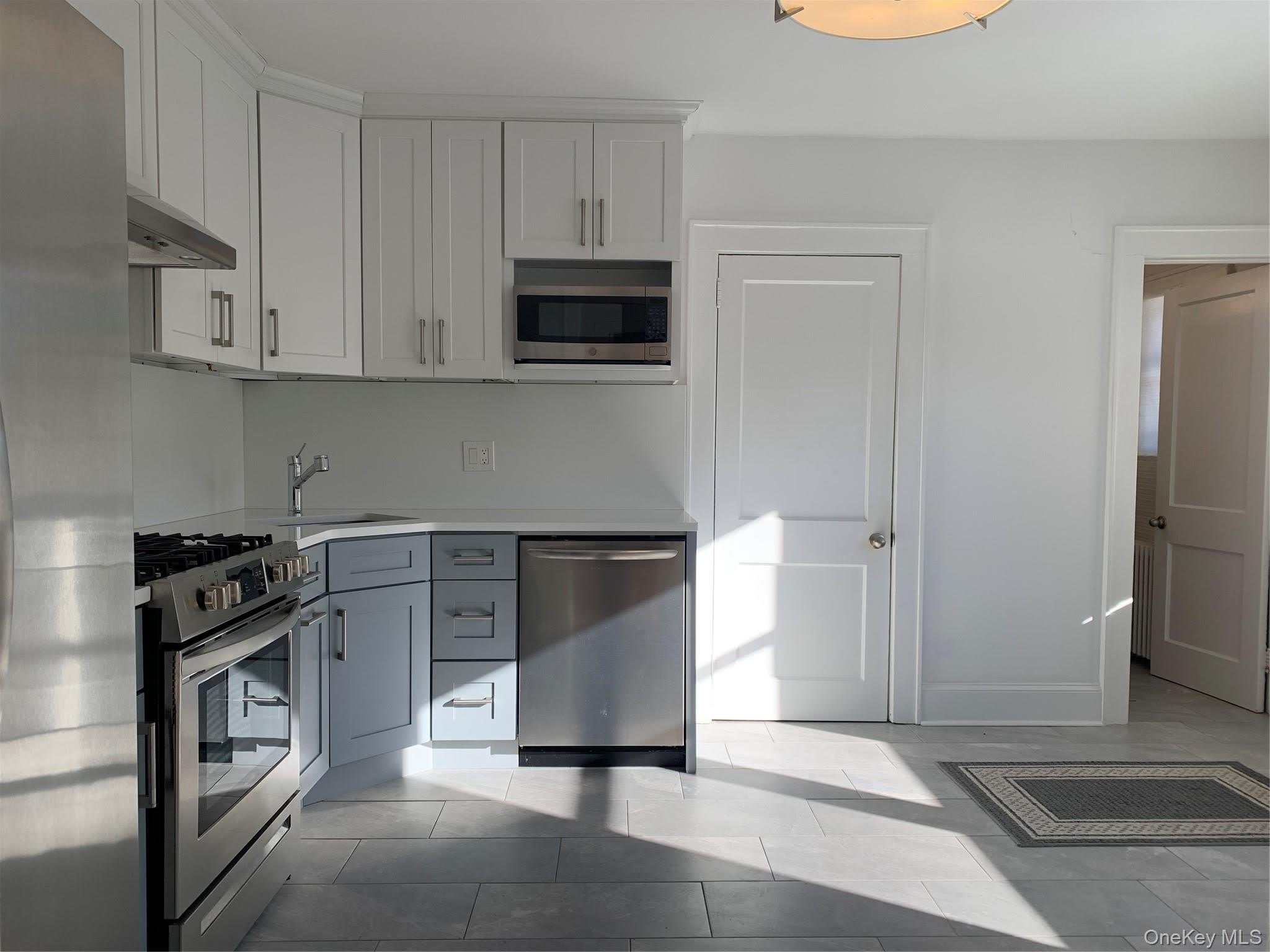 185 Forest Avenue – photo 2