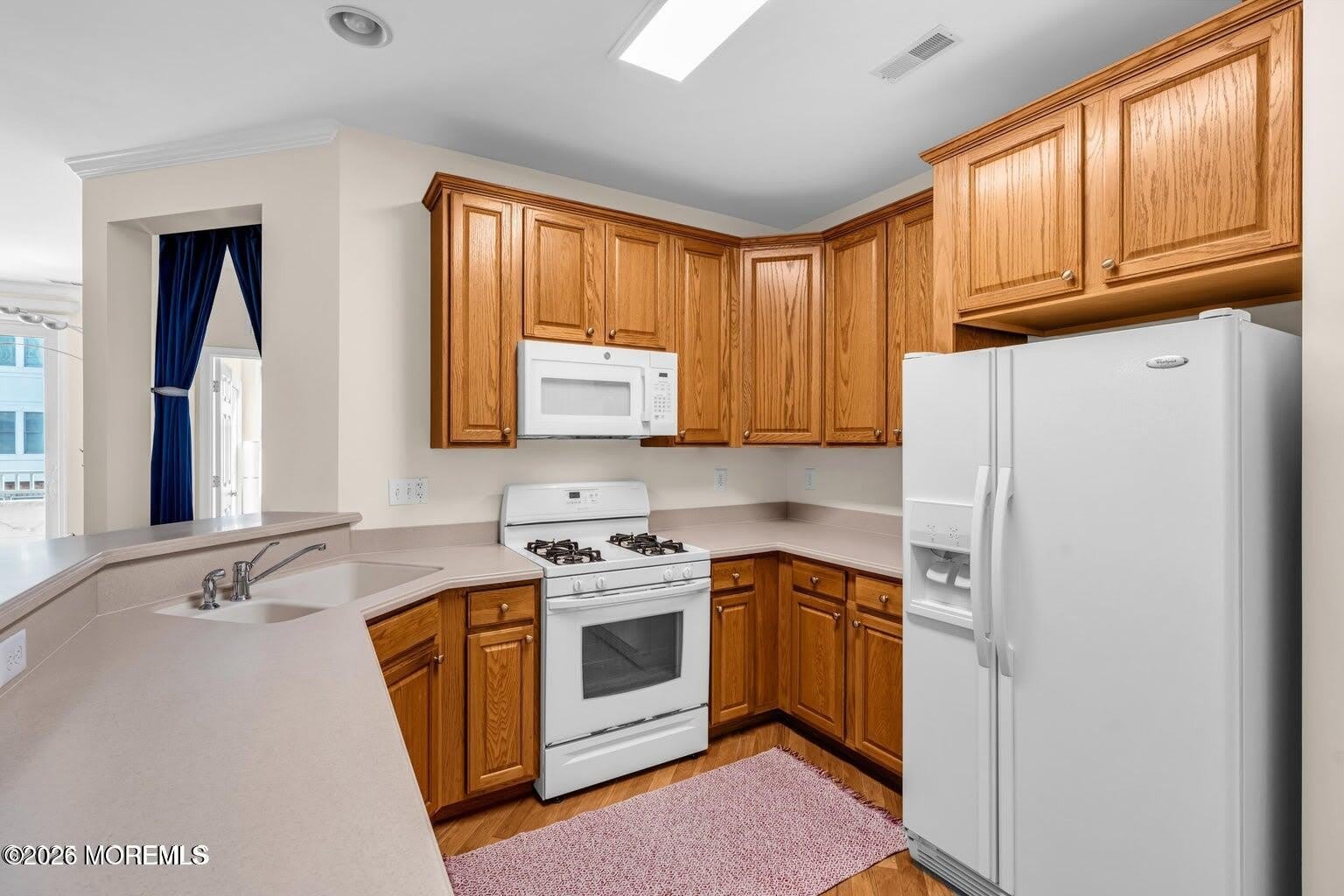 33 Cooper Avenue – photo 3